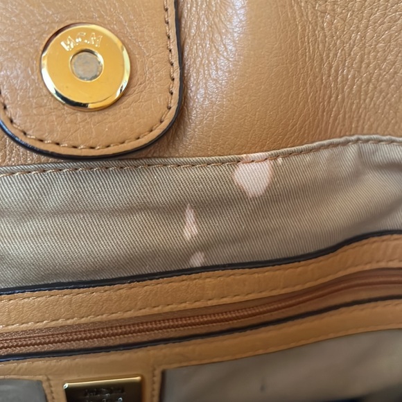 MCM - Picture 9 of 16